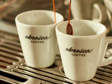 Ebenica kávové šálky na espresso
