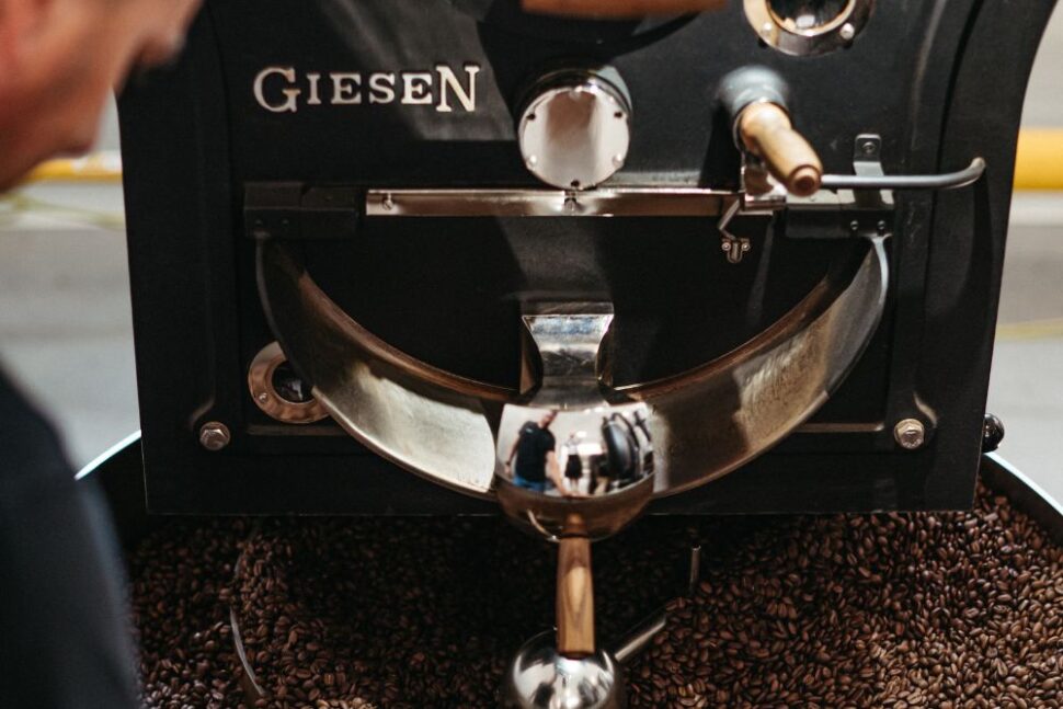 pražiaci stroj Giesen v Ebenica Coffee